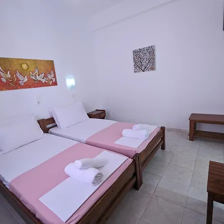 Barbaras 3* Naousa (Paros)