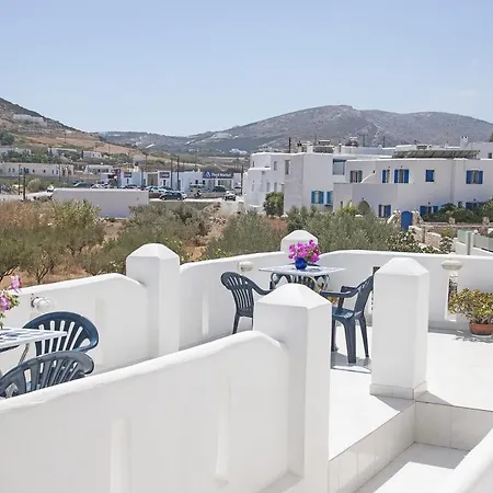 Barbaras 3* Naousa (Paros)
